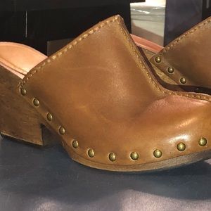 Michael Kors Wedge Wood Shoes Size 8 1/2